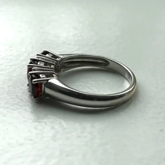 Birks Vintage 14k White Gold Triple Garnets with Diamonds Accent Ring - Picture 7 of 9